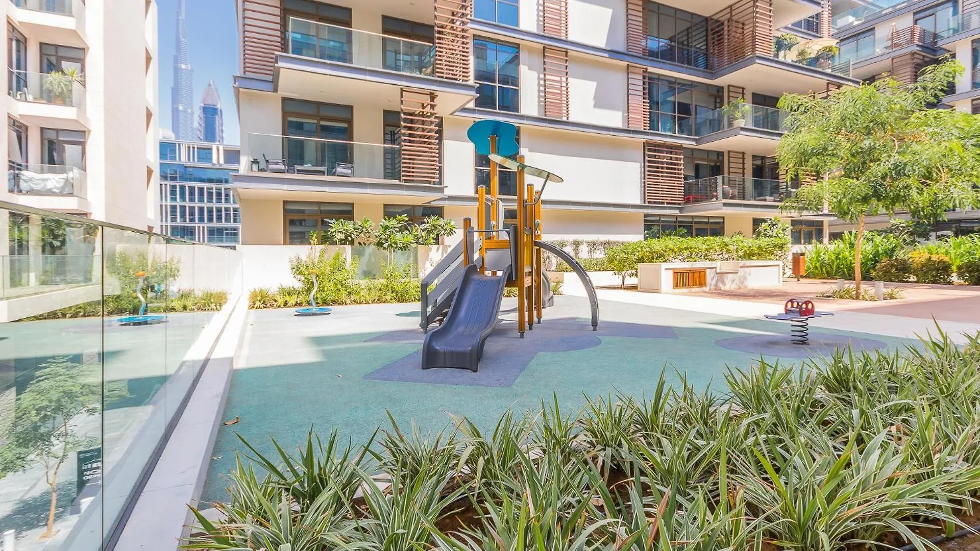 Unwind In Style Of This Grand 2Br Citywalk 12 Apartman Dubaj