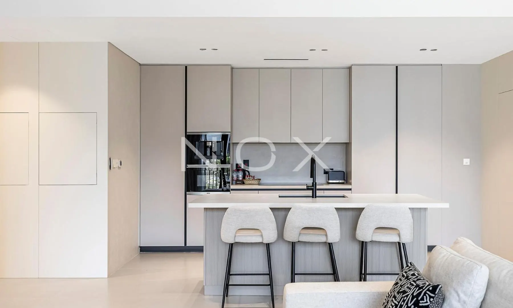 Unwind In Style Of This Grand 2Br Citywalk 12 Apartment Dubai
